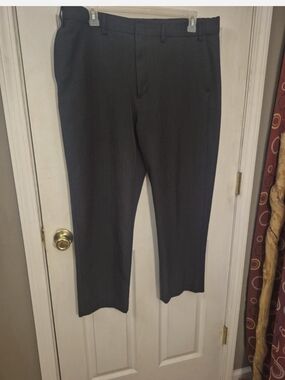 Botany 500 Men’s Dress Pants Size 40x28 Black